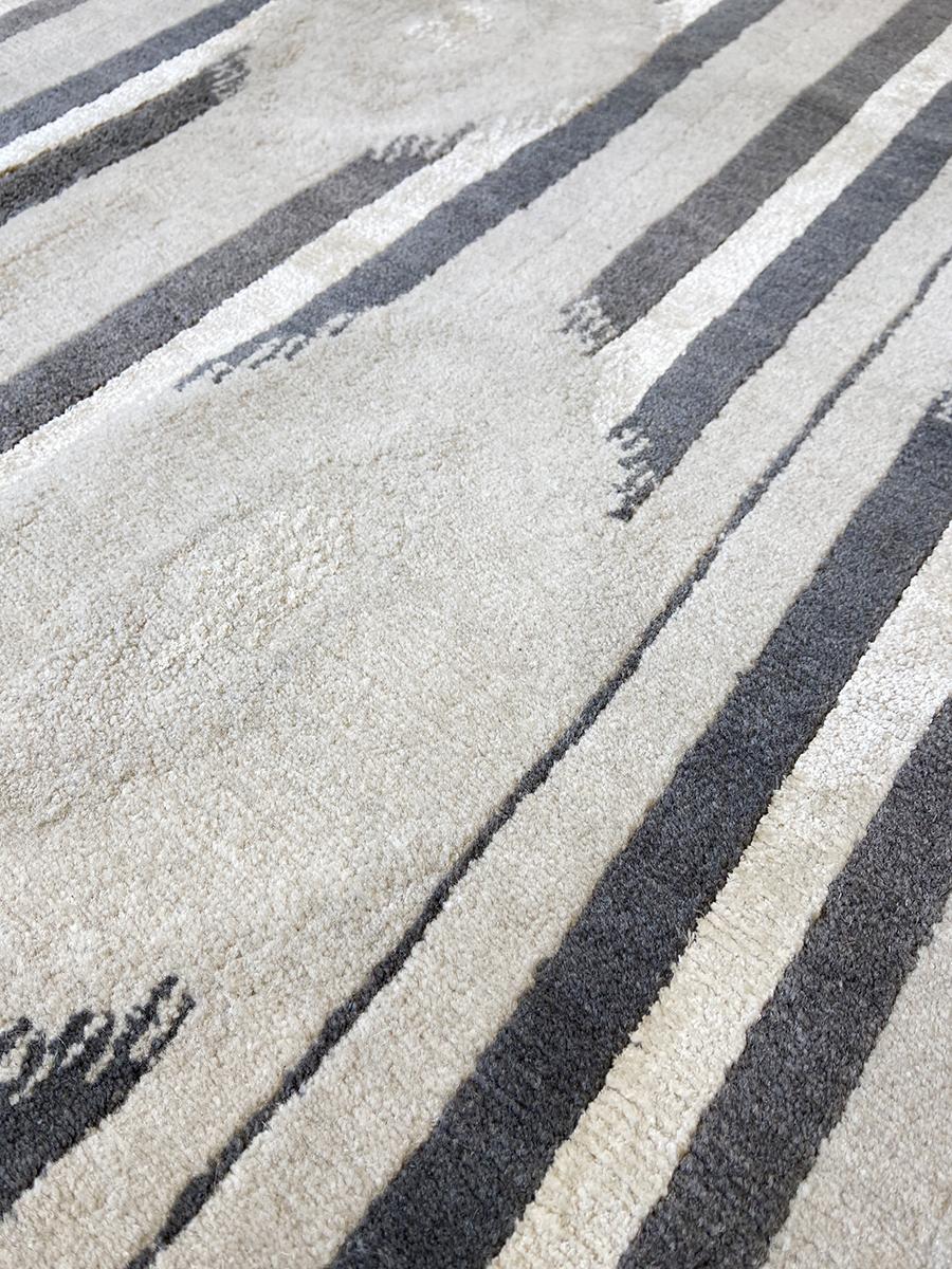 silver detail