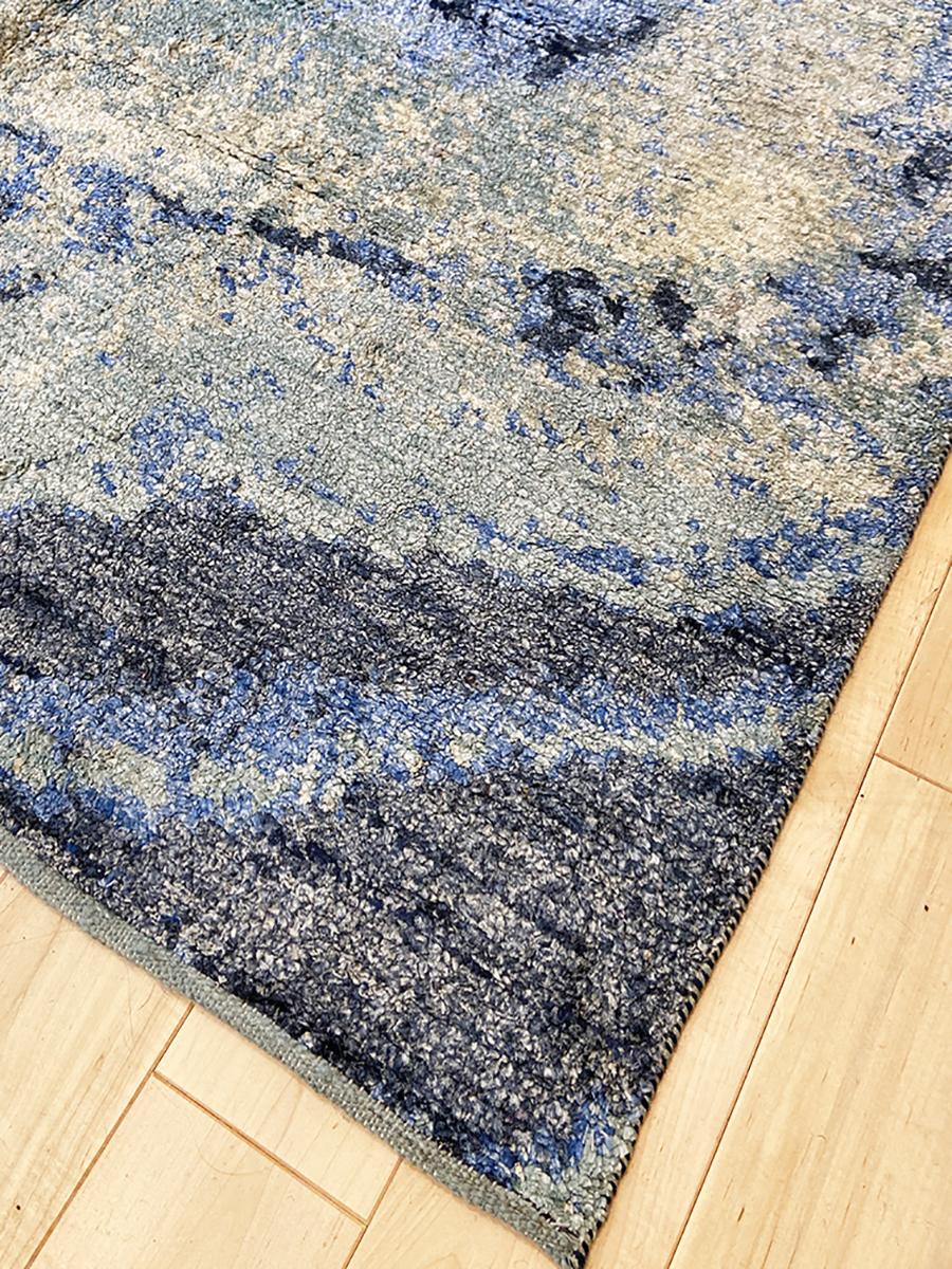 blue detail